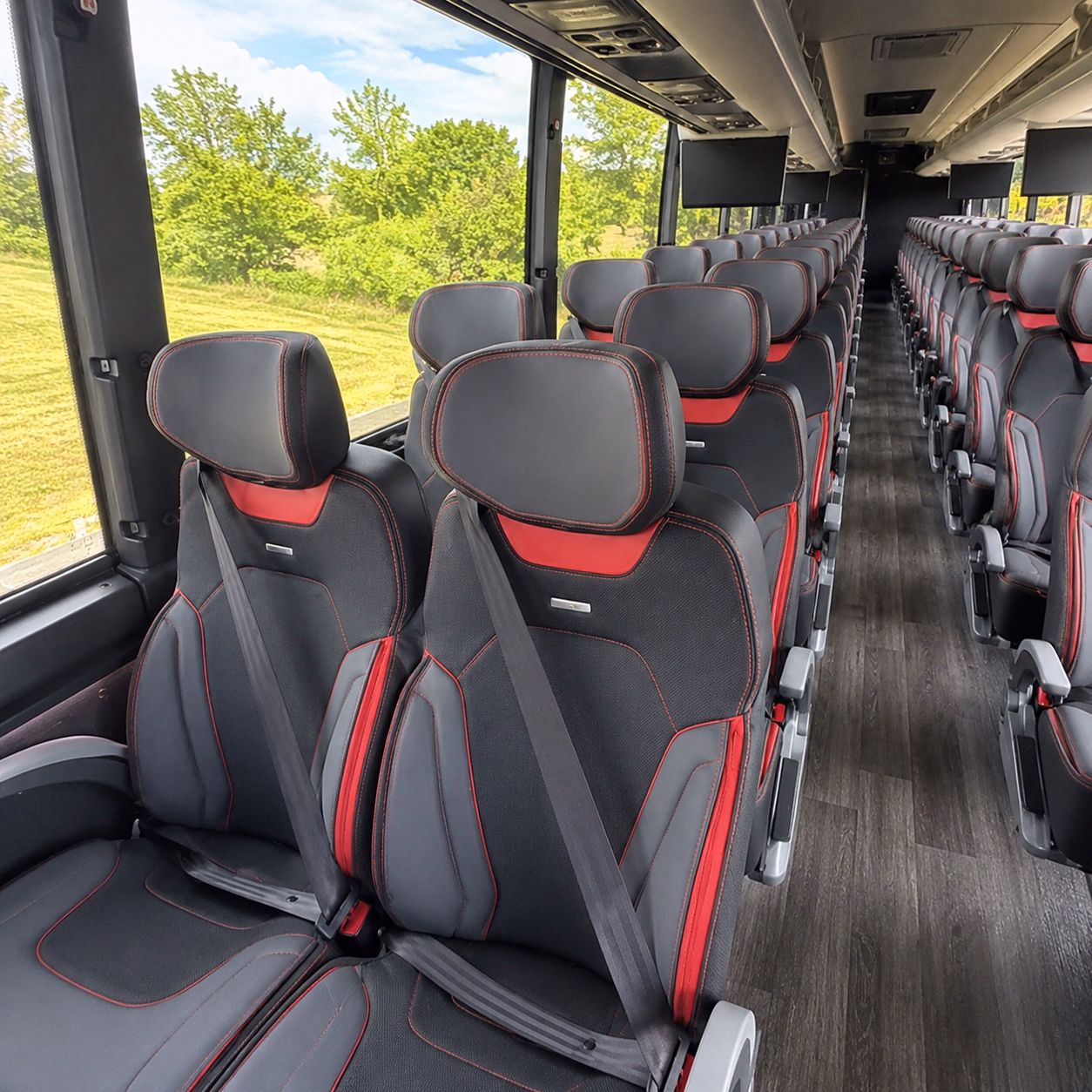 binghamtoncharterbuscompany com is how binghamton groups get to buffalo syracuse and albany