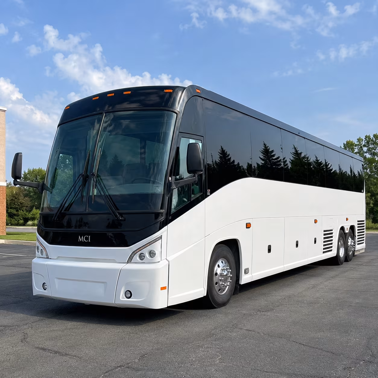 elmira short and long distance charter bus rentals for elmira school groups