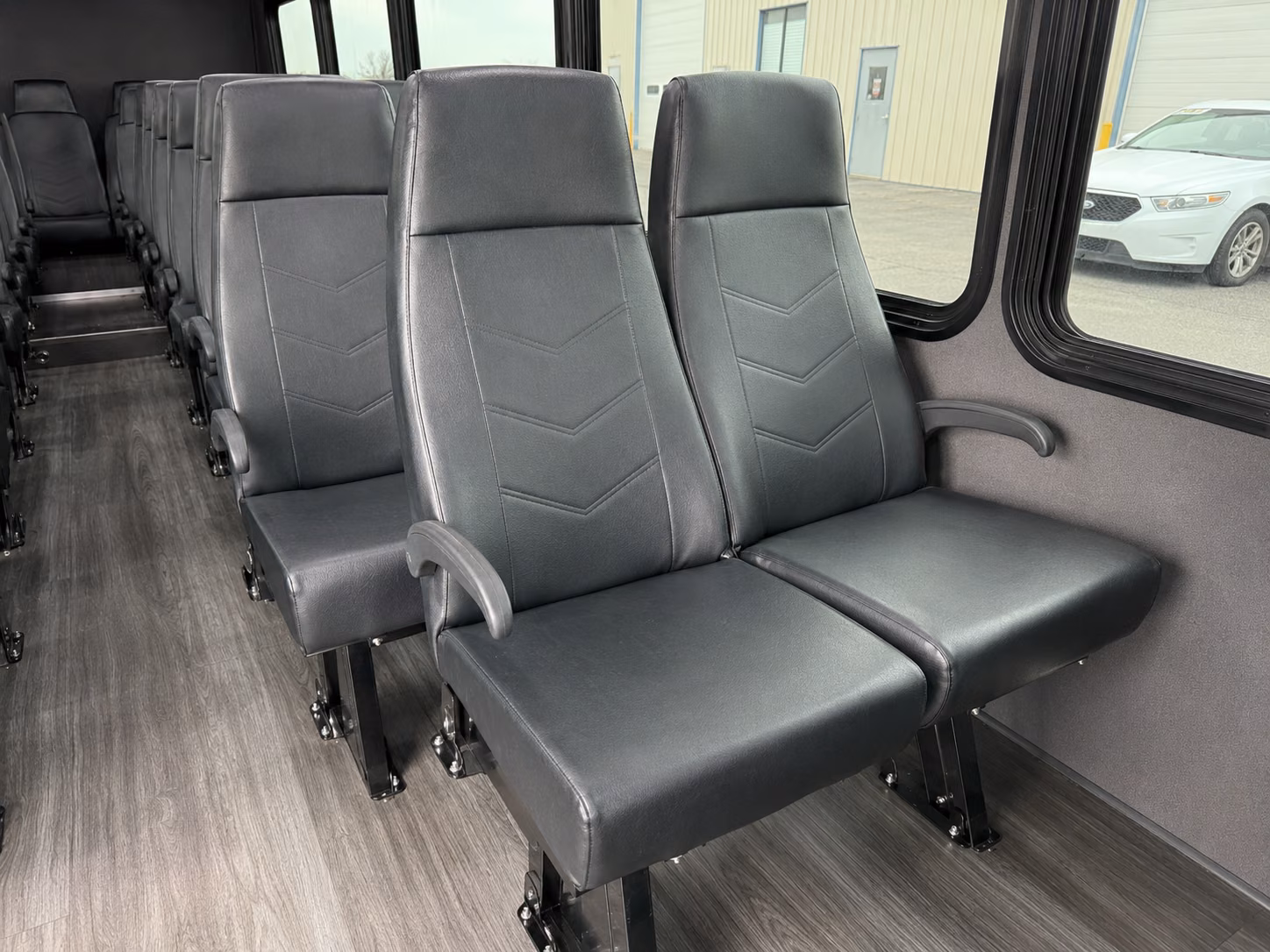 niagara falls plan your group transportation with niagara falls long distance charter bus rentals