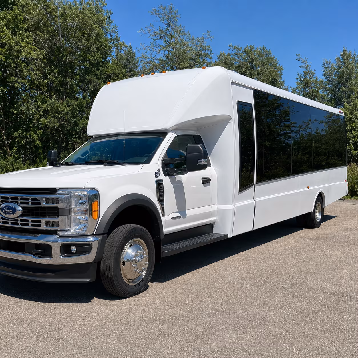 no matter how many guests or how many stops there is a bus in the network for your wedding day