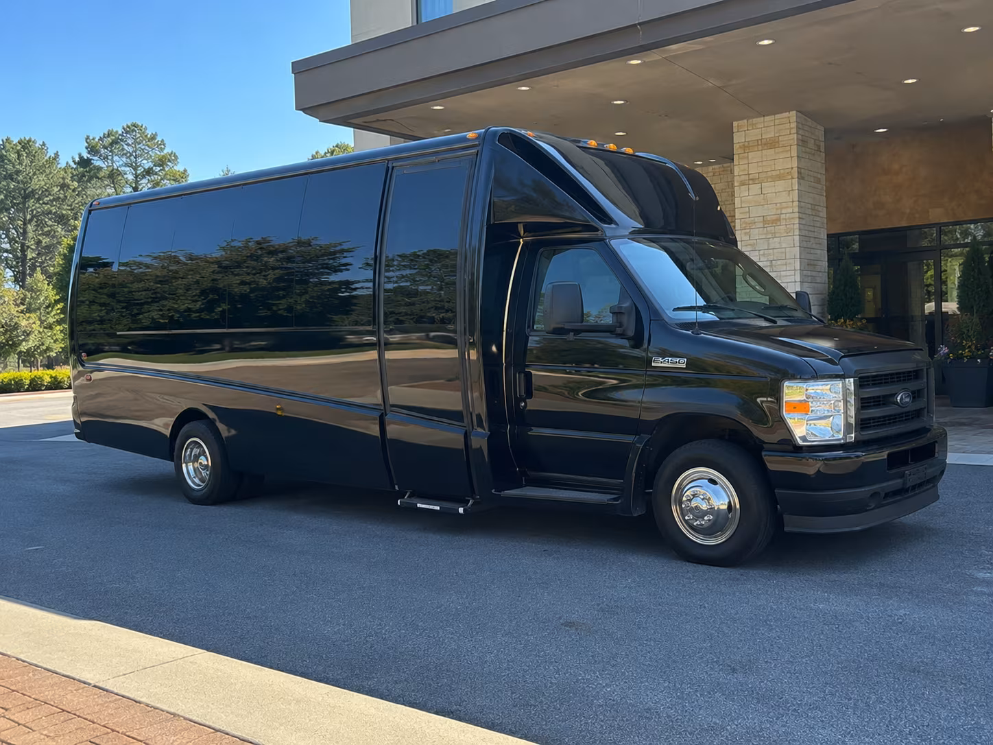 syracuse plan employee commutes with efficient shuttle services