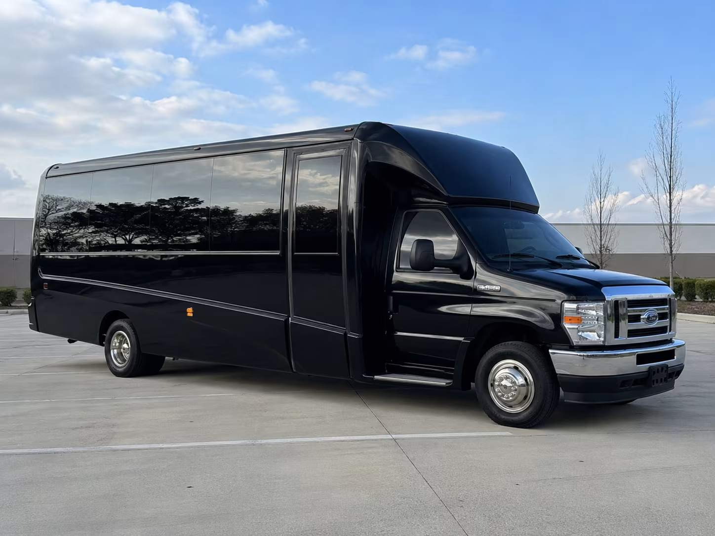 syracuse private event shuttle bus rentals in syracuse