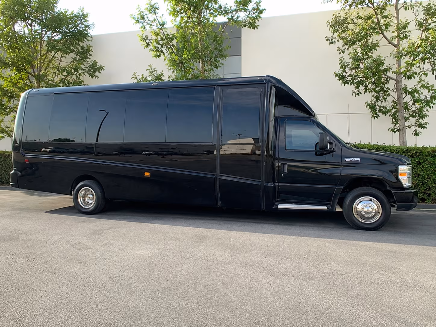 view instant online quotes for prom buses serving binghamton new york