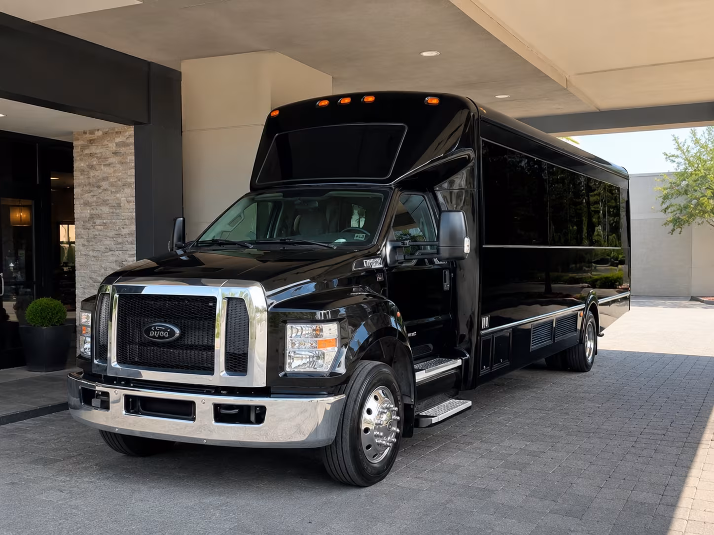west seneca make class travel easier with west seneca field trip charter bus rentals